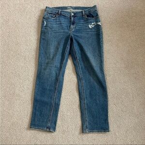 Old navy mid rise boyfriend distressed jeans in size 10